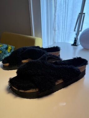 Black Sherpa Criss Cross Papillio Sandals